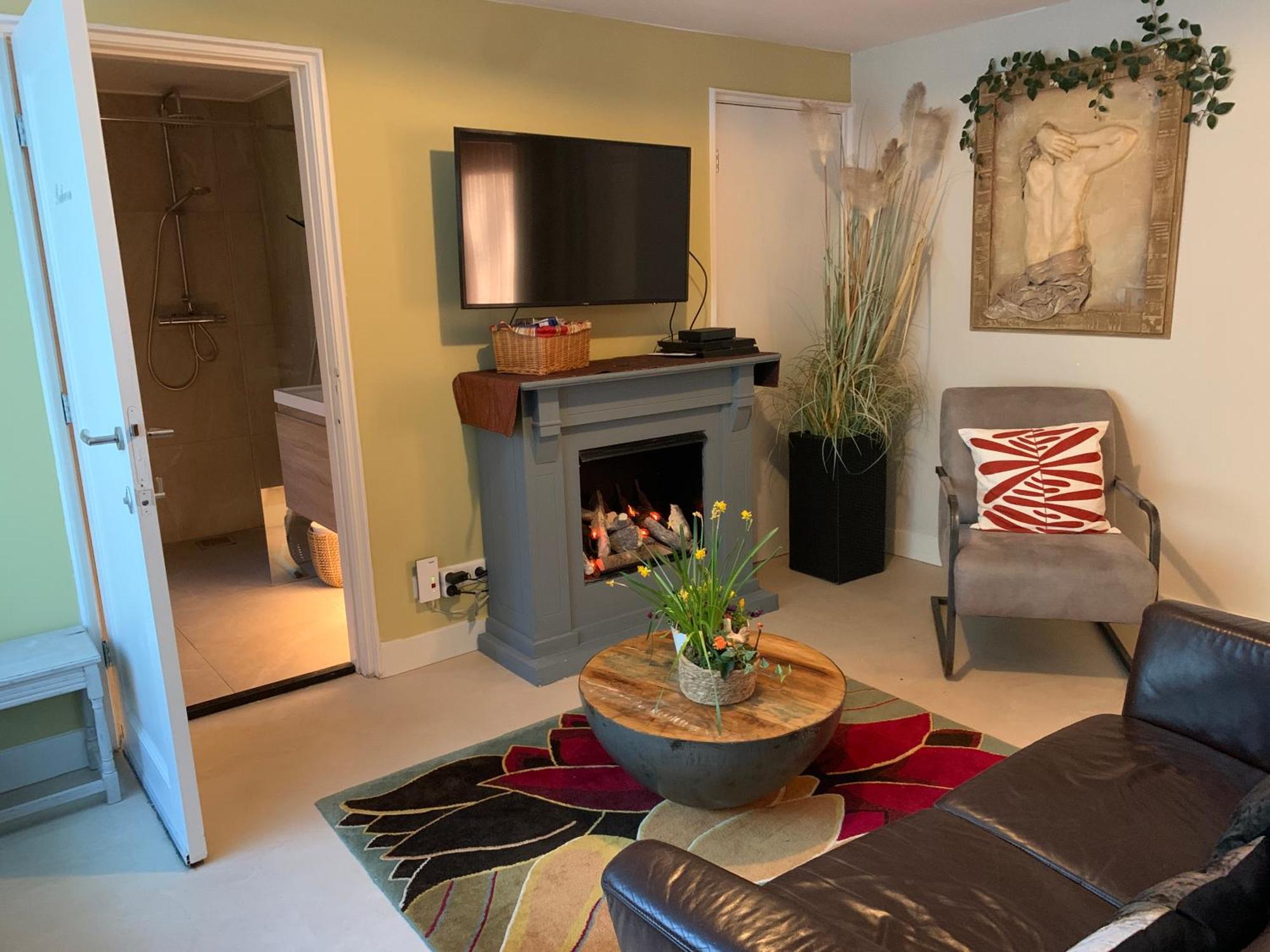 Romantisch Wellness Appartement Met Prive Hottub Sauna Gamesroom Den Ham Eksteriør bilde